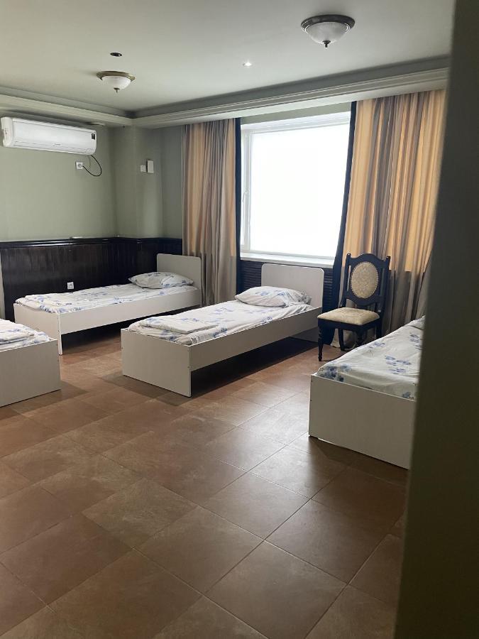Mang'O Hostel อัคเทา ภายนอก รูปภาพ