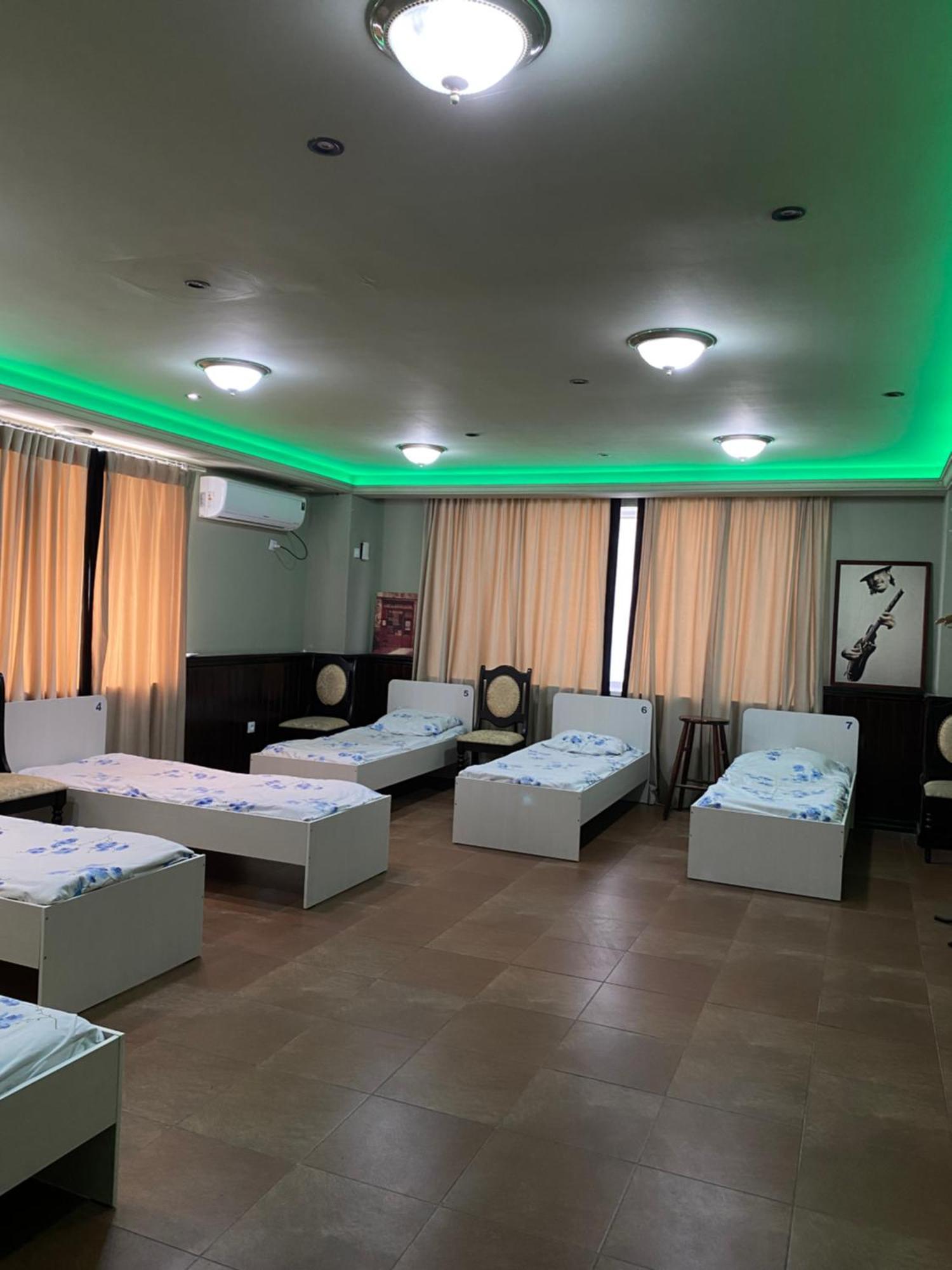Mang'O Hostel อัคเทา ภายนอก รูปภาพ