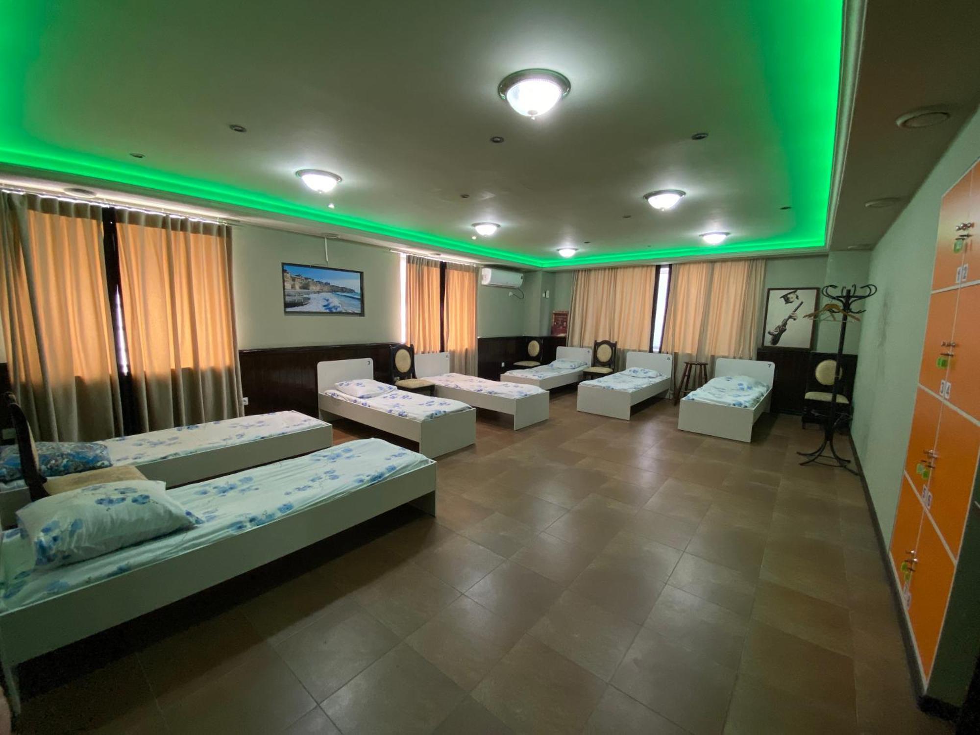 Mang'O Hostel อัคเทา ภายนอก รูปภาพ